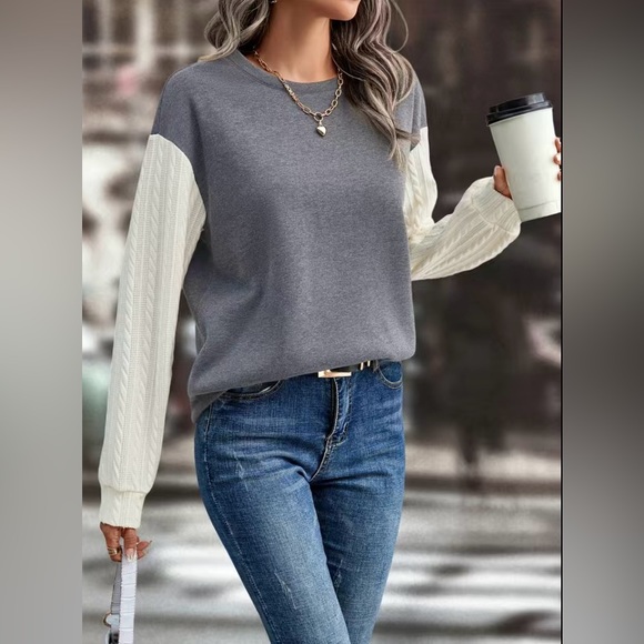 COPY - NWOT-NEVER BEEN WORN Women’s Drop Shoulder Crewneck Long Sleeve Sweatshi… - Picture 2 of 6